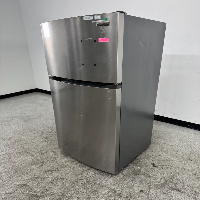 Frigidaire Refrigerator / Freezer Combo image 1